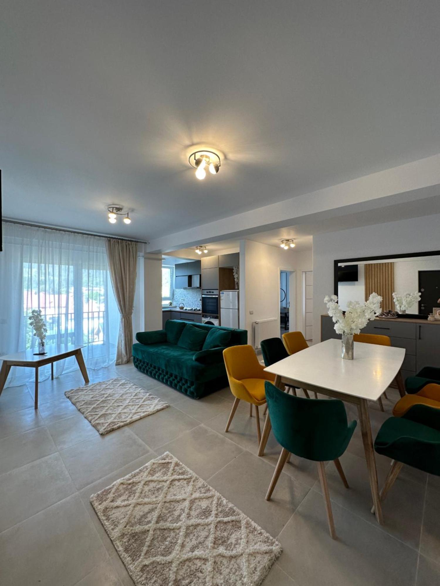 Apartamente Arinis Гура-Гуморулуй Экстерьер фото